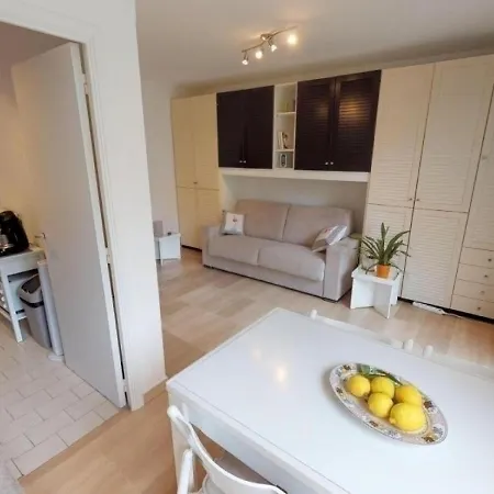 Menton, 1 Pièce, 2 Personnes - Fr-1-196-266 Appartement Menton
